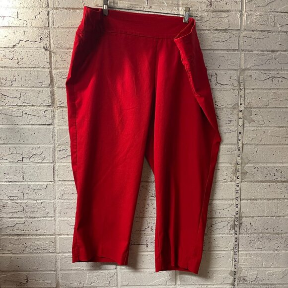 N Touch Red Pull-On Cropped Pants - Size 22W - Bold and Chic! - Picture 1 of 10